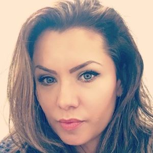 Meet your Posher, Lorena